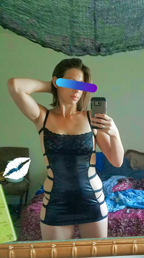 Goodnight selfie [F]