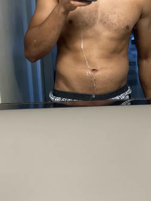 Lick that thick cum off my abs