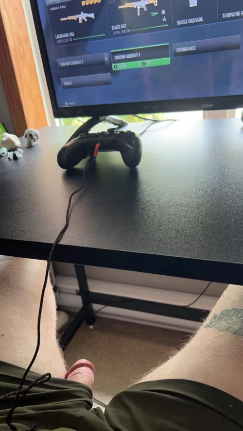 My cocks begging for attention while I’m playing WZ