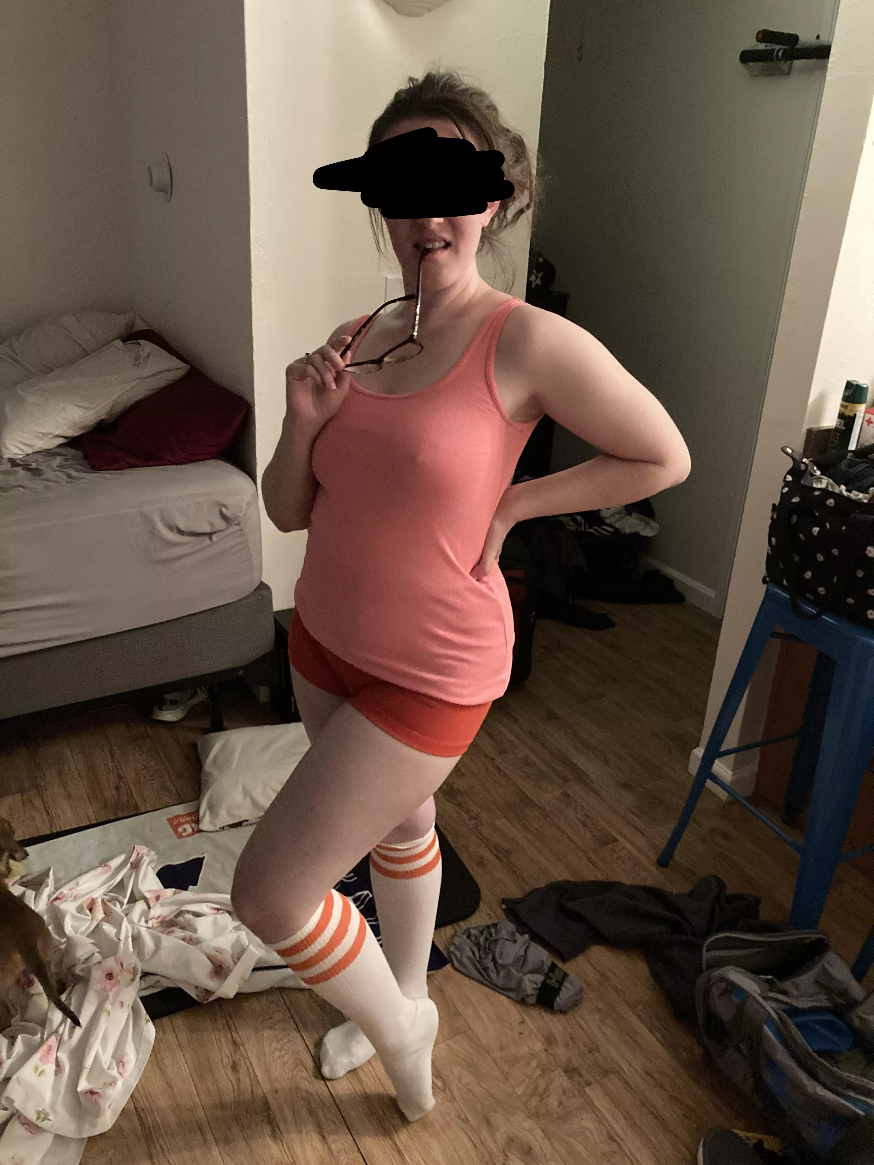 Pardon the mess. Spur of the moment amateur photo shoot ;)