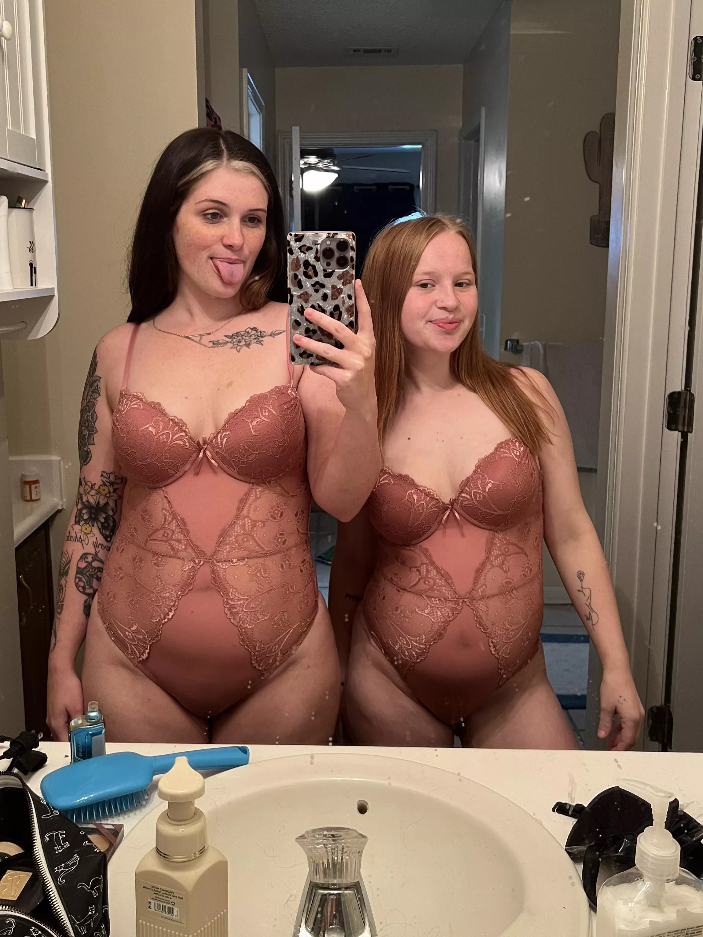 Your two favorite pregnant sluts 👅