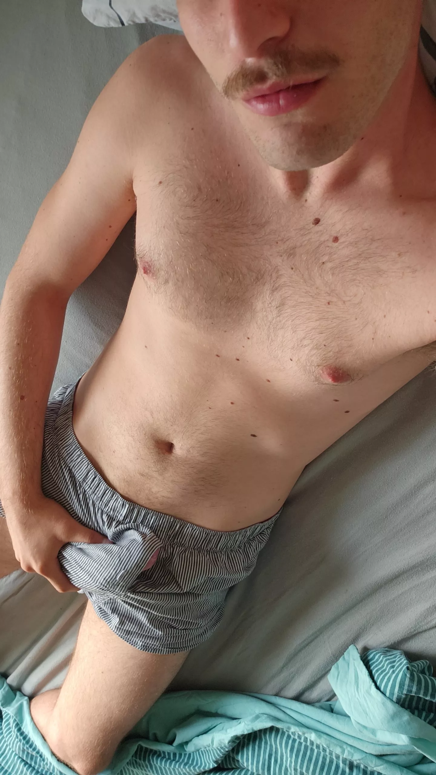 23 dutch rugby player looking for verbal bate bros.Alpha bros+++ comparing+ edging++ g0onjng++ kinky ++ Face pic on add please. snap: albertj8897
