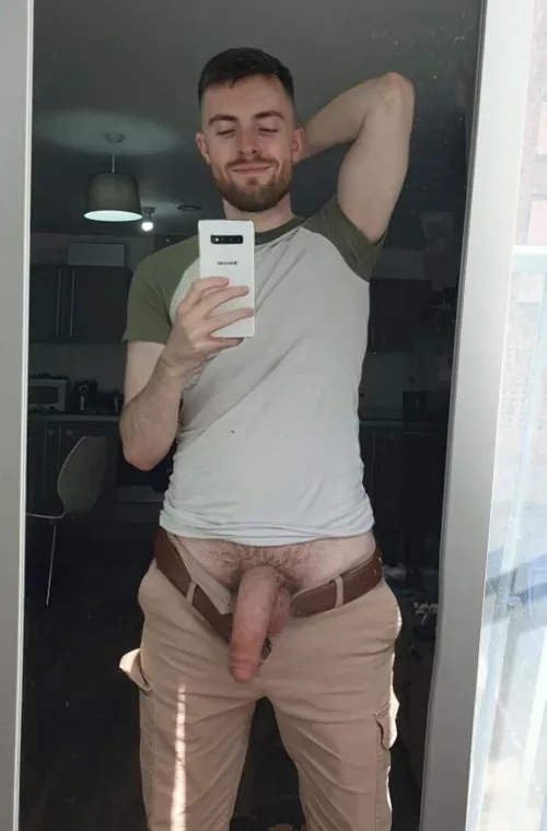 [26] A bro who would be a great roommate. (not original poster)