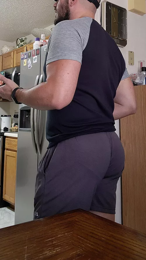 Buddy took some mid convo cake pics lol