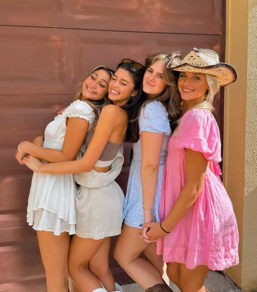 College girl lineup - small to tall