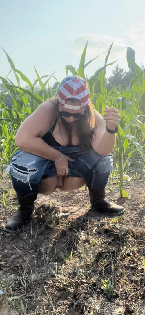 Had to make a stop while checking fields… hope the helpers haven’t caught up yet