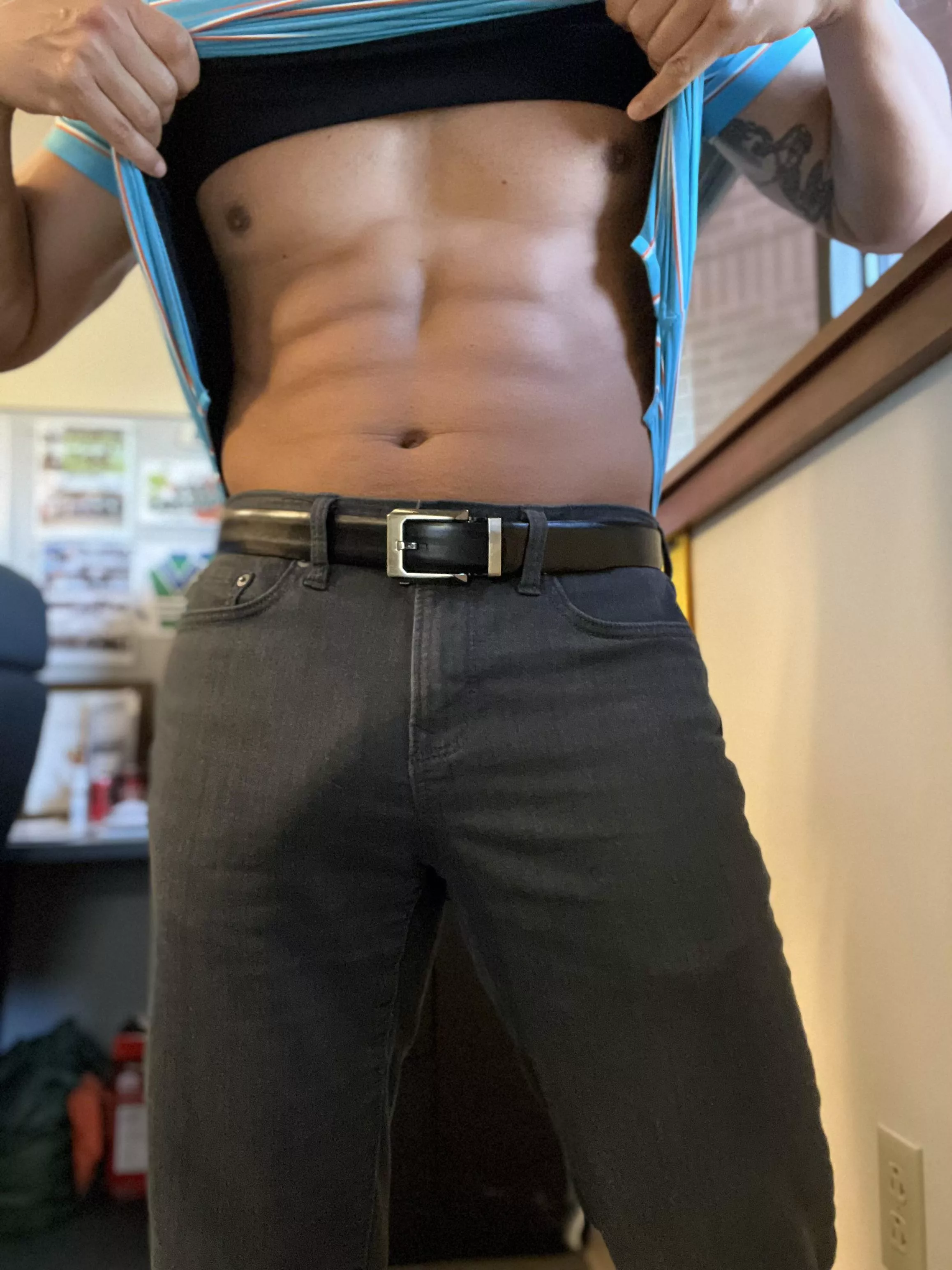 Happy Monday! Went wild this morning at work, my coworker literally walked in right after I took this pic! I could barely get my shirt down in time hahaha