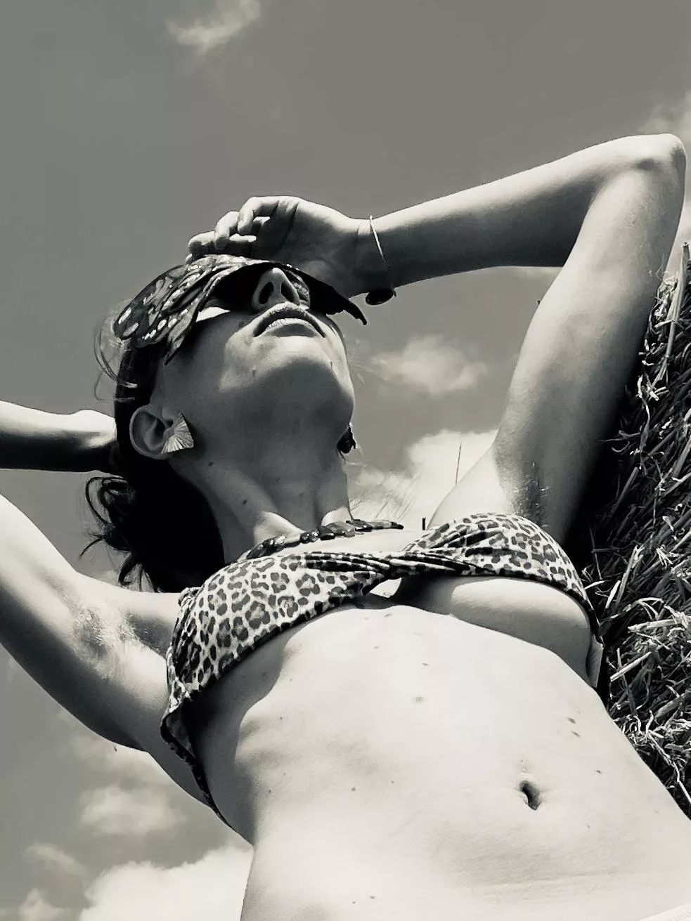 I look at the horizon.. where are you looking instead?😜❤️