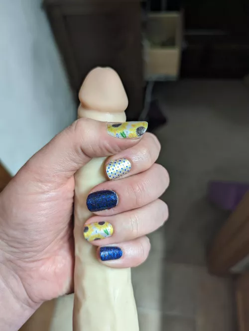 I wish your dick was in my hand 🍆💦