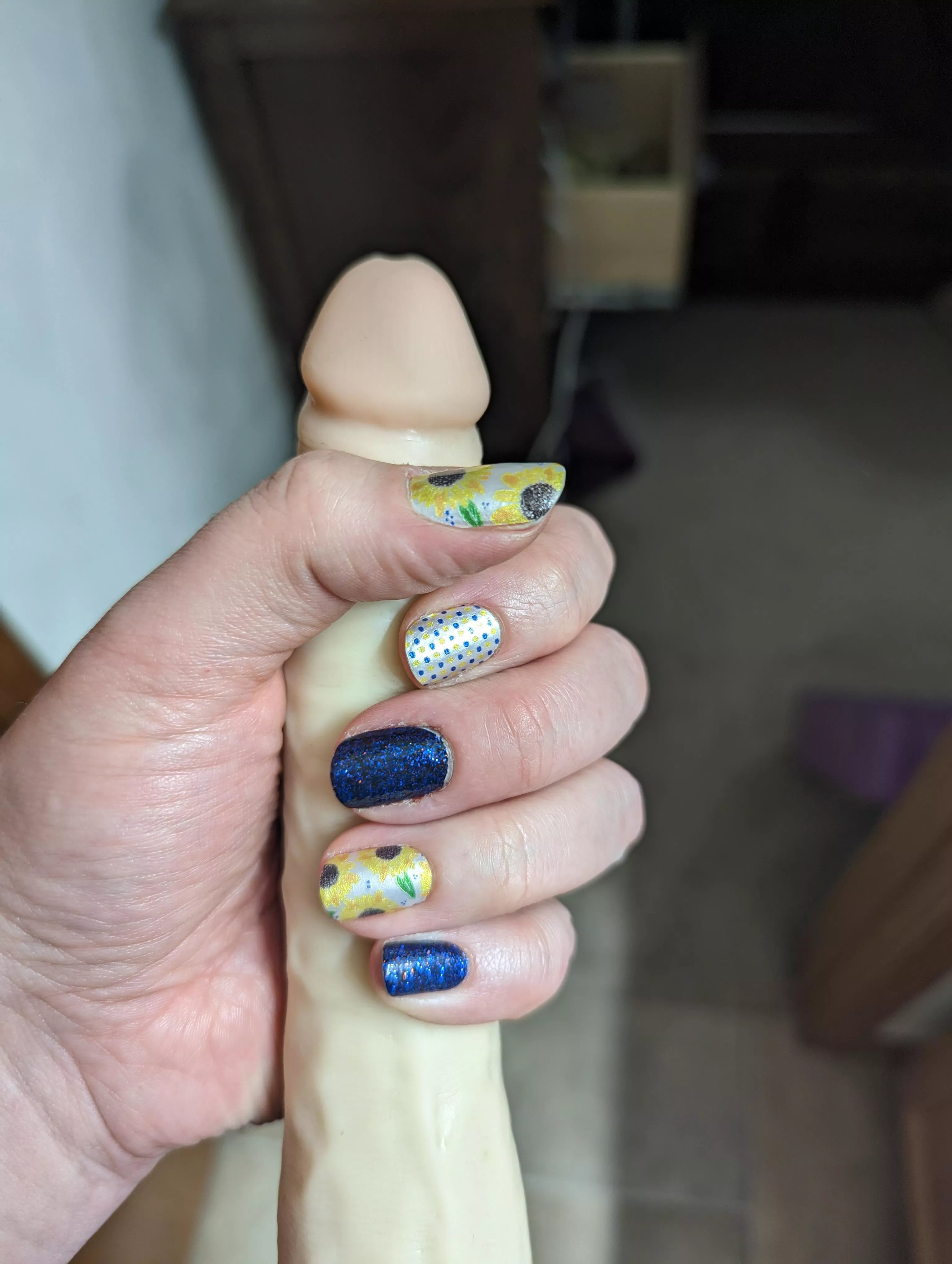 I wish your dick was in my hand 🍆💦