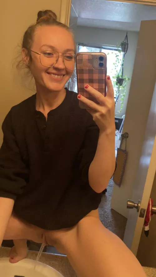 If I was your GF, you’d catch me peeing in the sink a lot