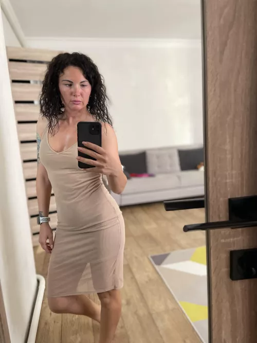 I'm so sexy not only in the reflection of the mirror