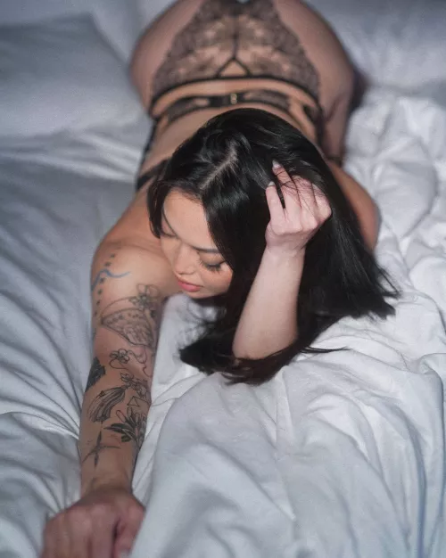 in position & waiting 😇