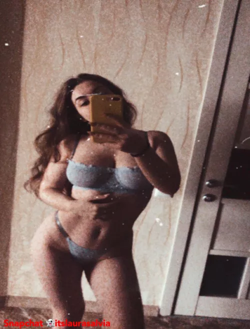 Life is like a camera, focus on the good times. 📸😊