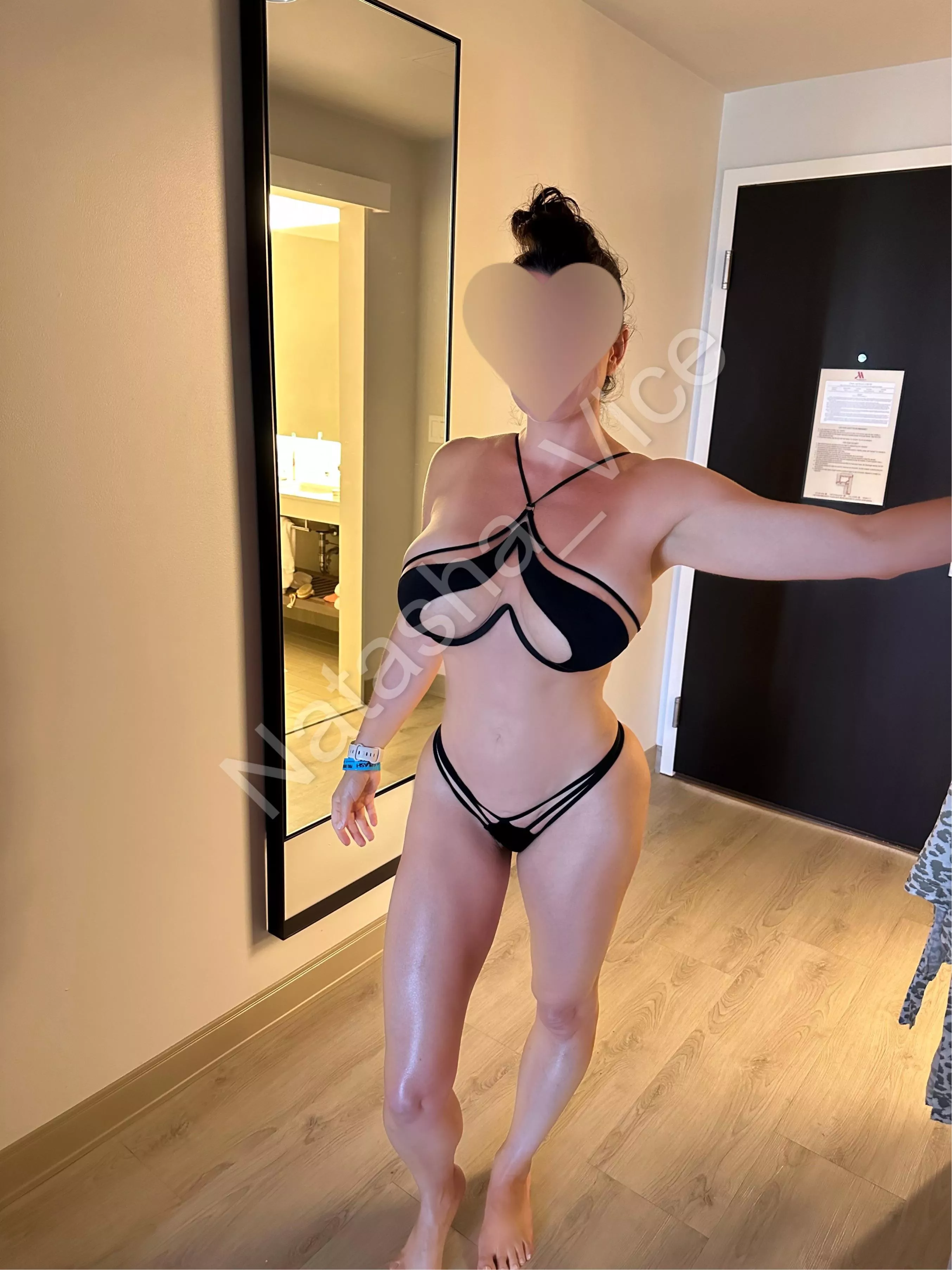 New suit new pool looking for a new pool boy.