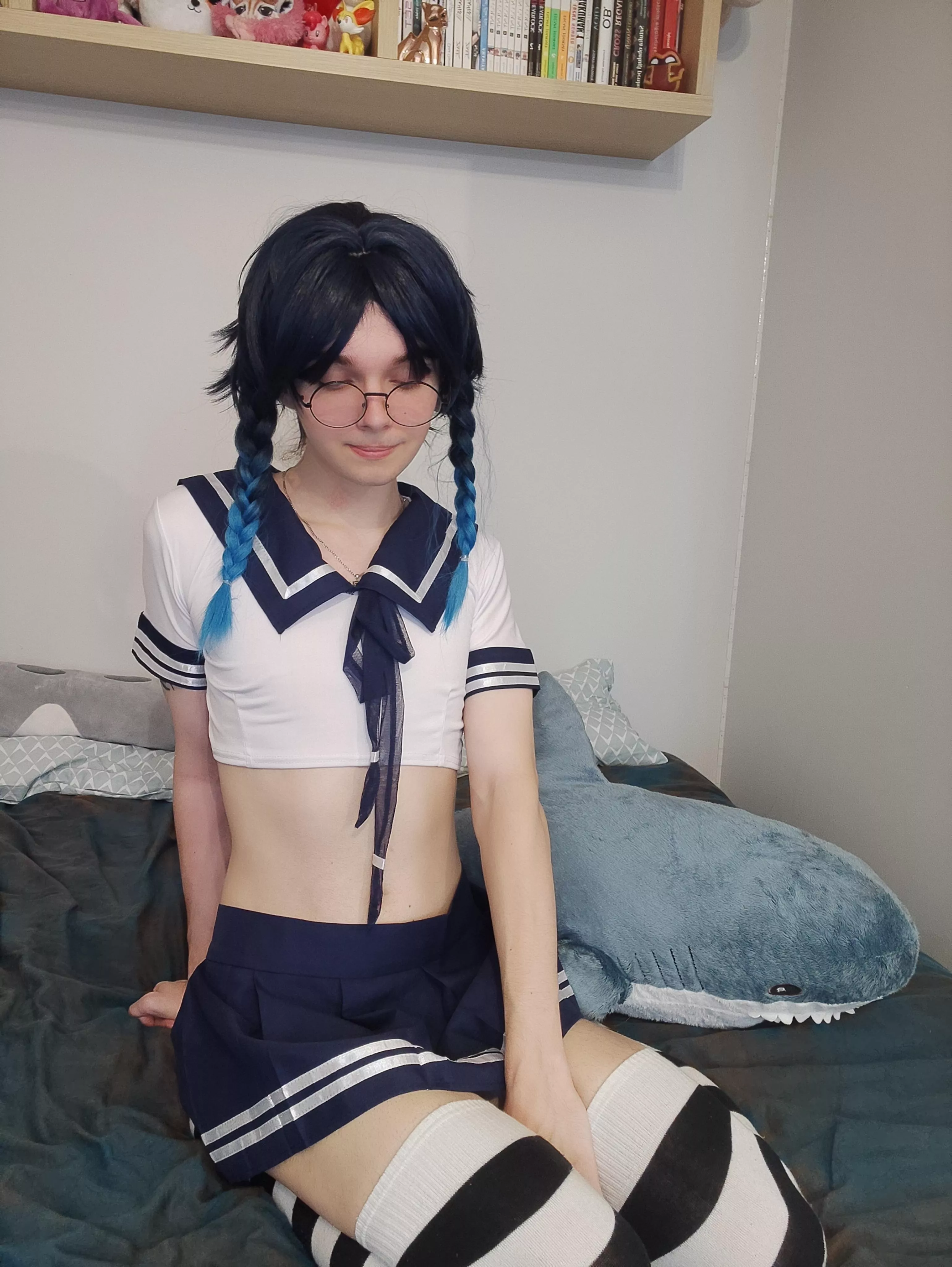 Cute femboy or no? 😖