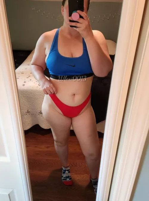 Didn't notice the color combo until I undressed after my workout. Must've felt patriotic this morning