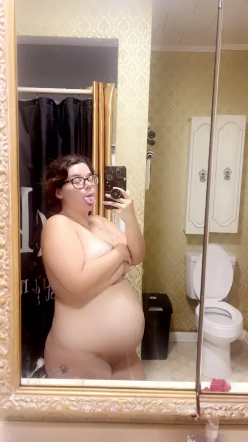 Do I look good pregnant