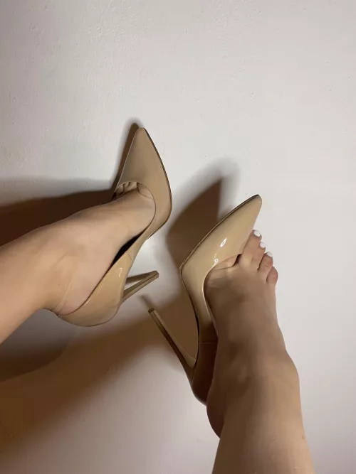 do you like nude heels? [F]