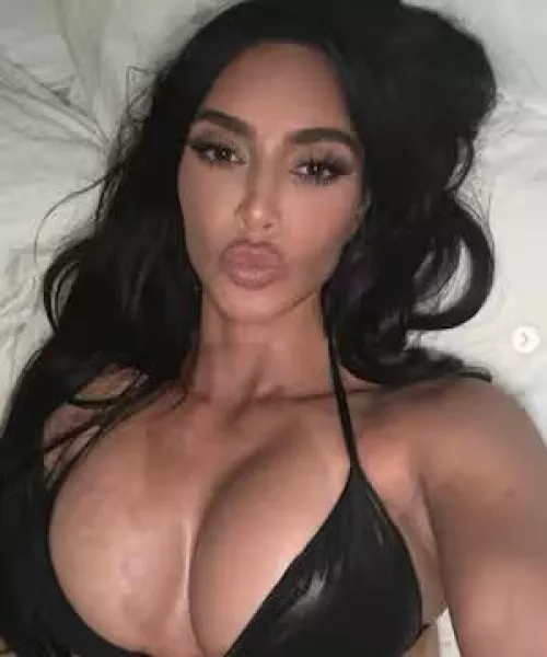 please someone rp as her for me