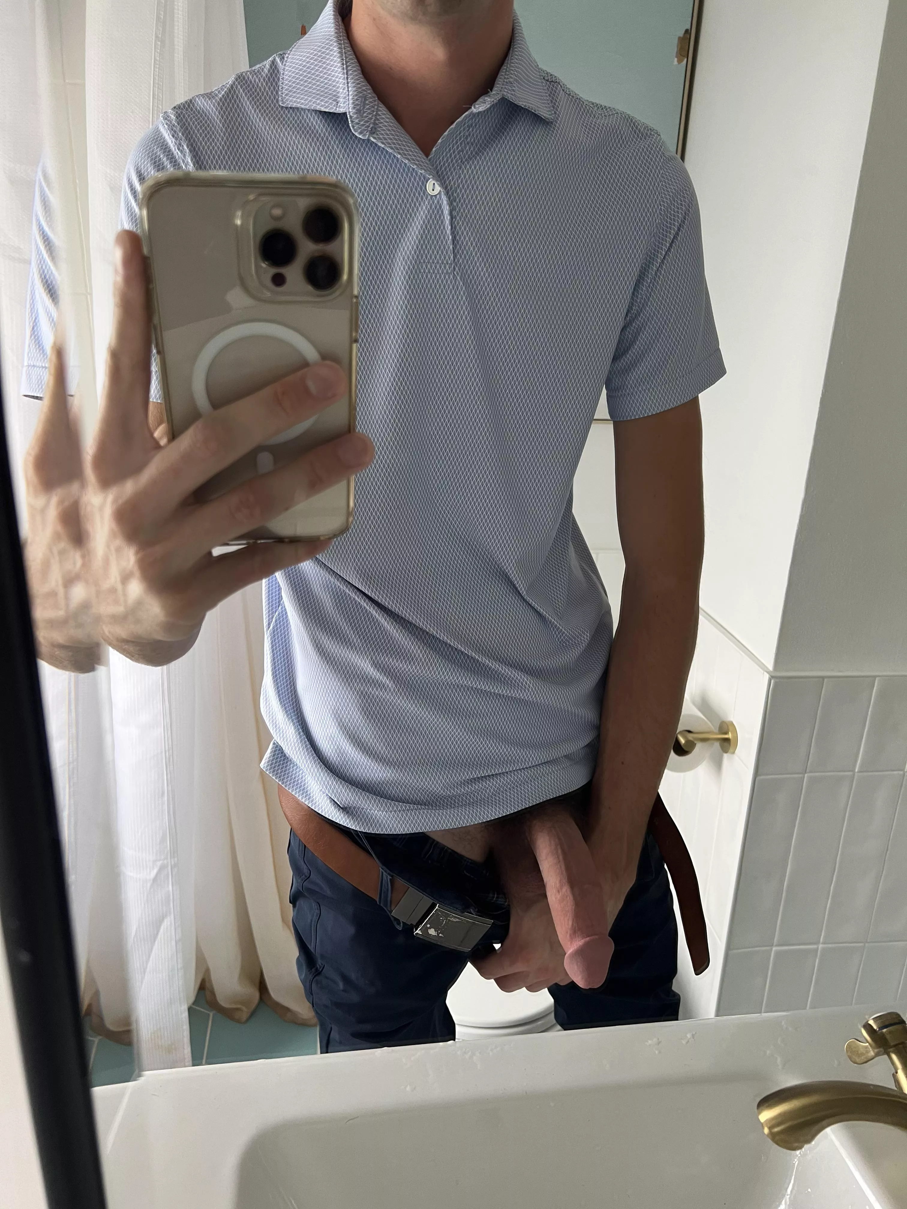 [20] What kind of content do you want to see on my OF?