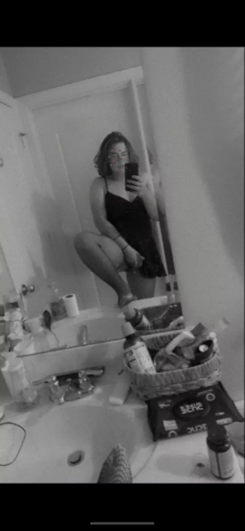 Anybody want to humiliate me ? 😅🙈