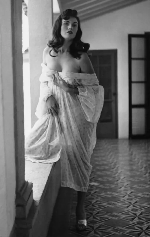 Bunny Yeager (1950s)