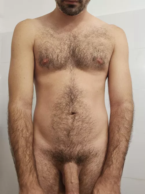 Furry body. Who's bottoming for me?