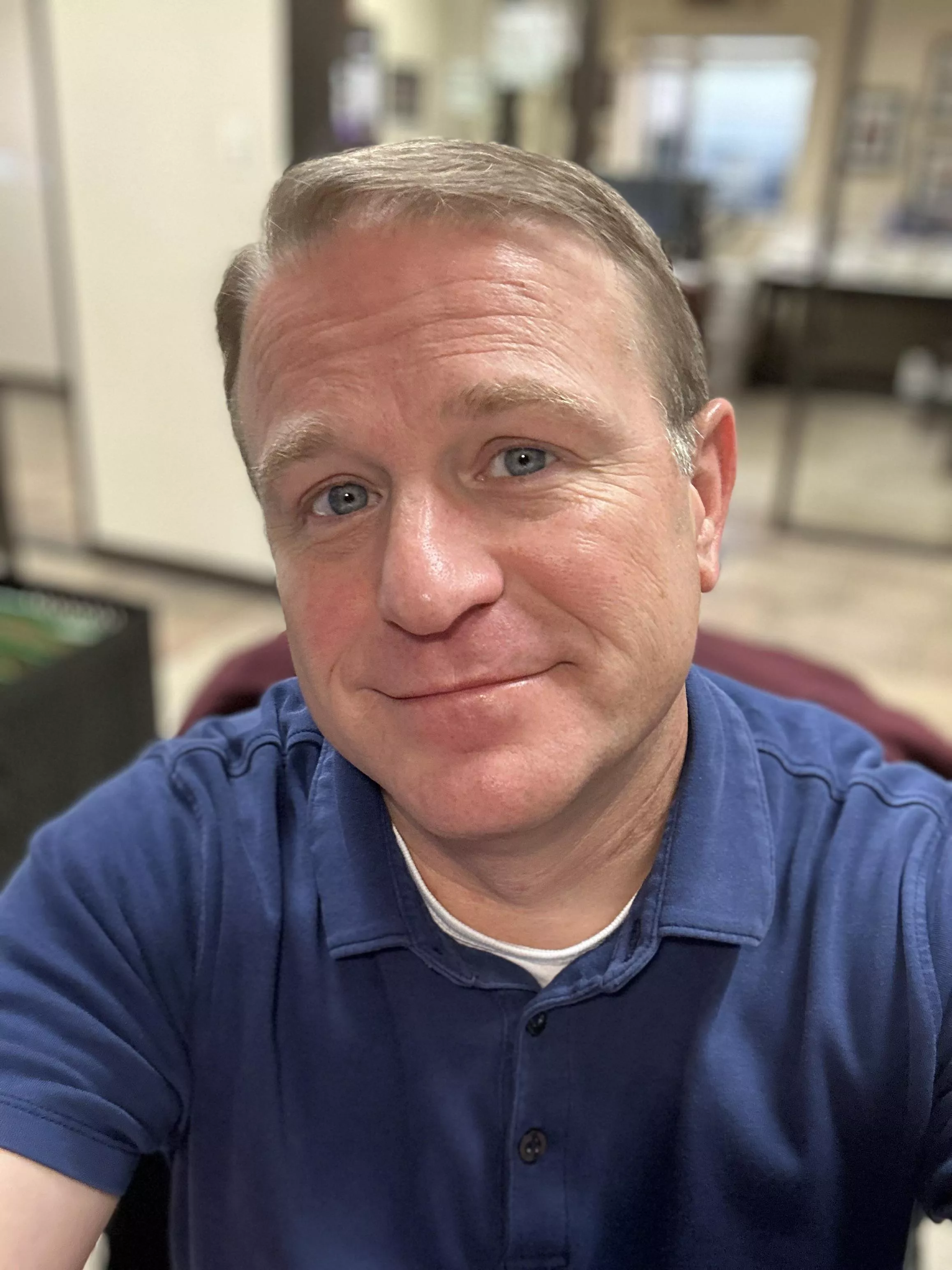 Happy Thursday. Hold tight to those you love and cherish. They will be your anchor when life begins to throw you about. Hold fast to that lifeline. The storm always ends. The peace always follows. I’ll send you ❤️ to give you strength. You’re nev