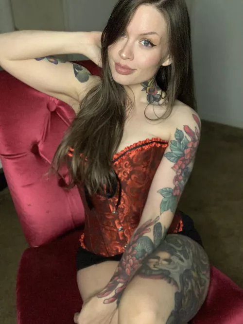 I get naked everyday of my page