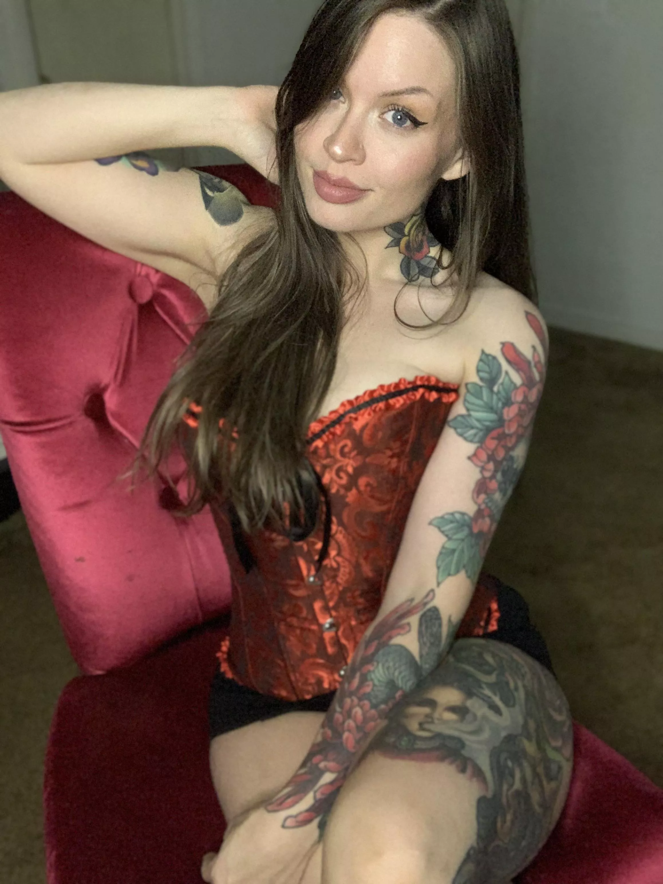 I get naked everyday of my page