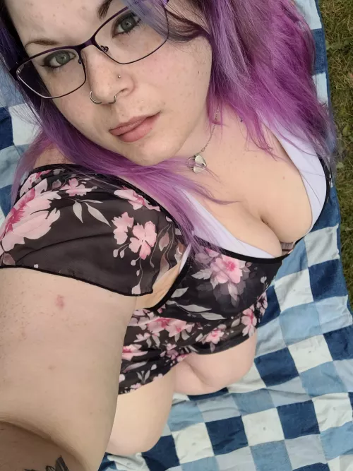 Join me for a picnic?