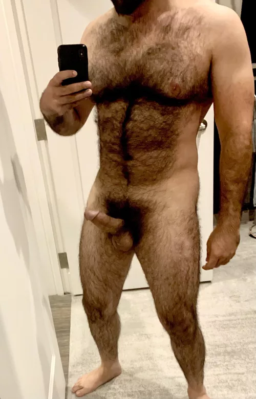 Pure TOP hairy daddy… What I look like first thing in the morning… Should I hit the weights or are you waiting for me back in bed?