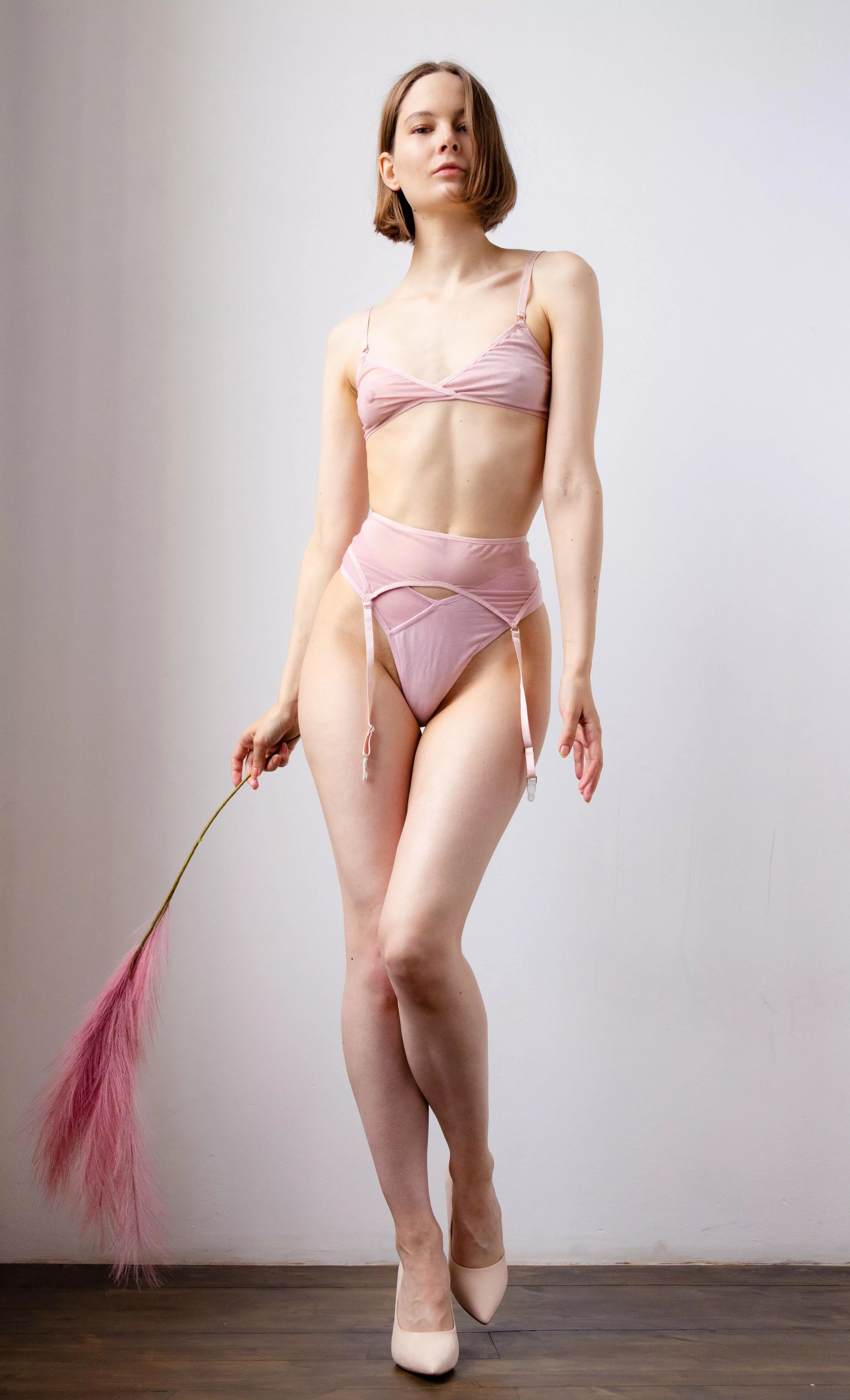 What colour stockings I should wear with this lingerie?