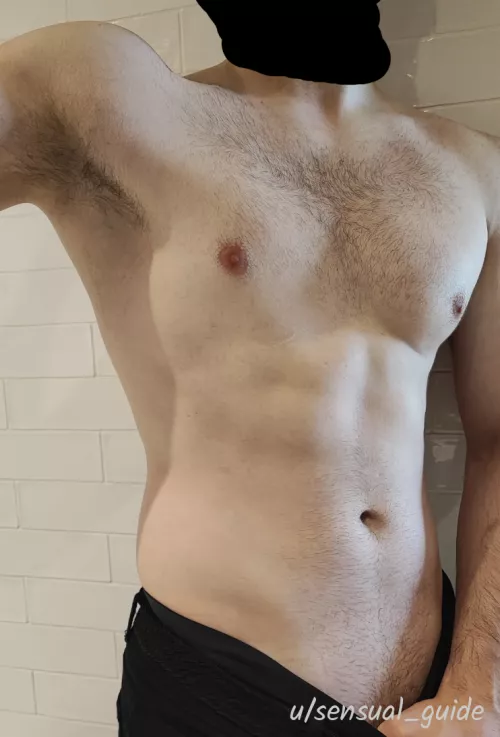 [27M] Back from a sweaty walk after work, ready to relax with just my jeans on for the evening