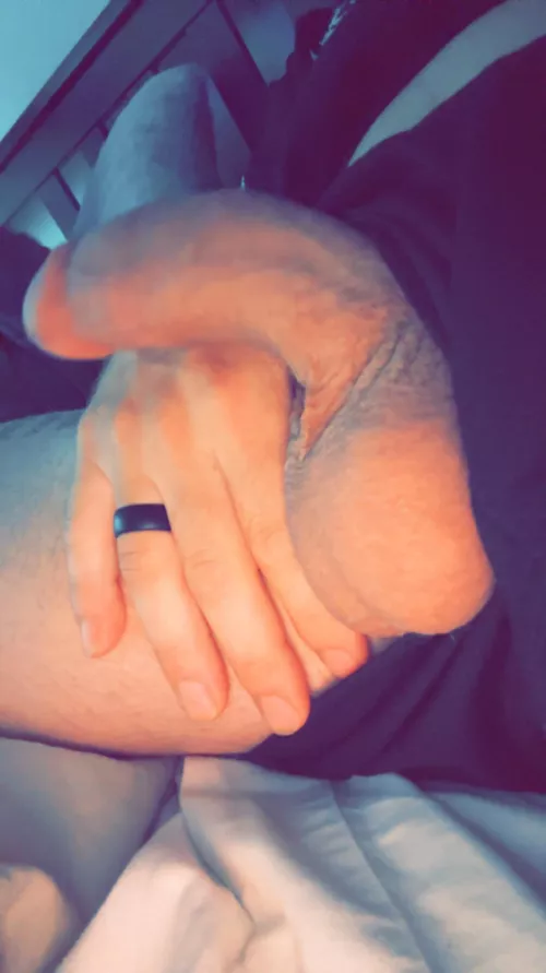 [28] any CT bros like me?