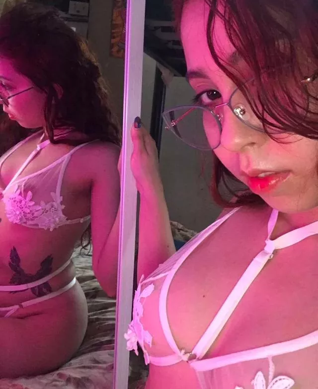 Aren't you craving for me? Come i'll make your naughty fantasies became true! If you want to worship me I can do it in [cam] [sext] or maybe a custom [vid] [pic] Dont miss your chance to have the best mistress! And you really need to try my [gfe].