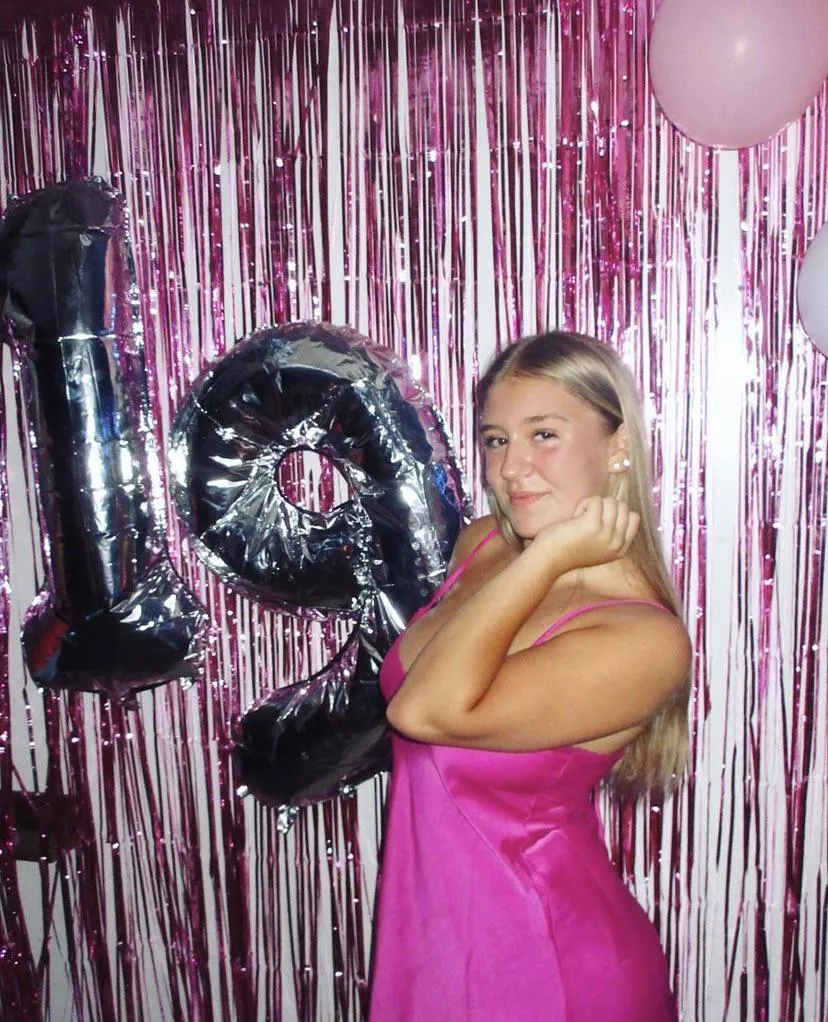 Blonde Babe’s 19th Birthday