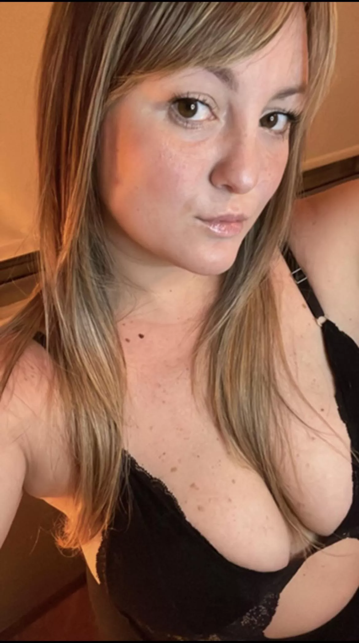 Can u believe that Im a 35 years old MILF