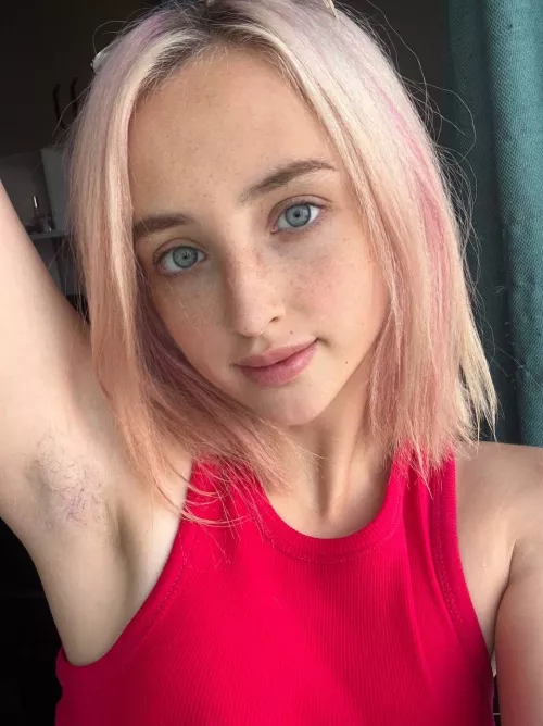 Desert is being served,dare tasting itt