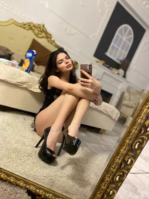 Do the heels match the dress?