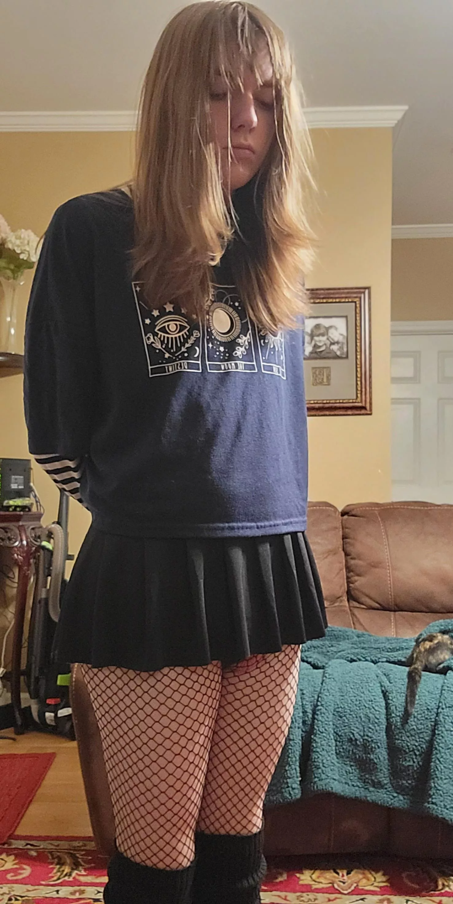 First thoughts after seeing me?🥺