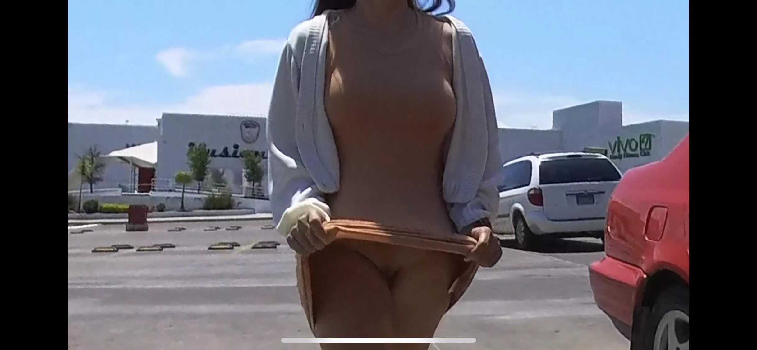 Flashing pussy at the mall