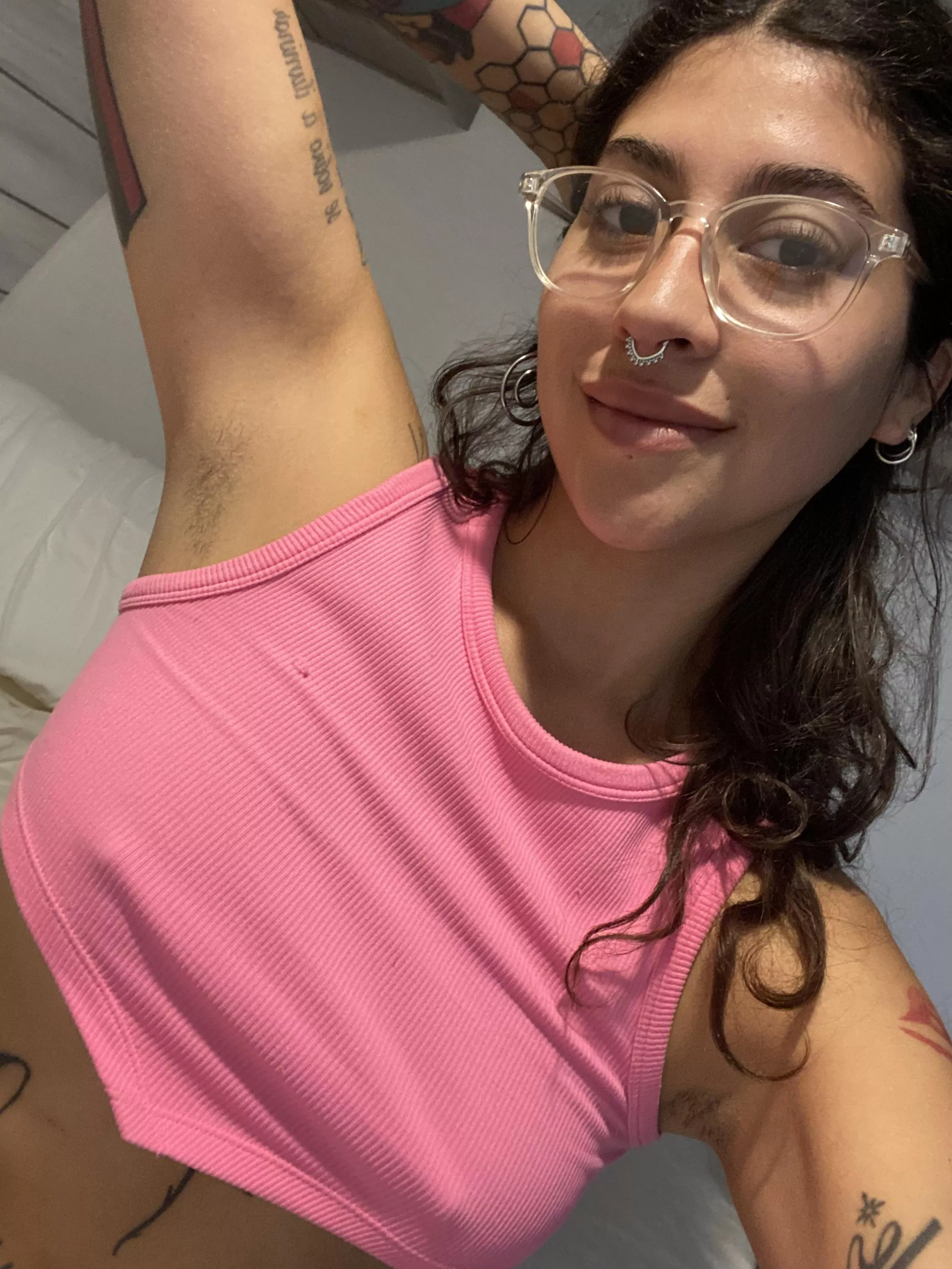 Hi guys , worship to my armpits this weekend