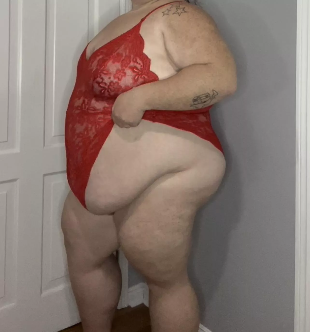 How does my belly look in this? 😍