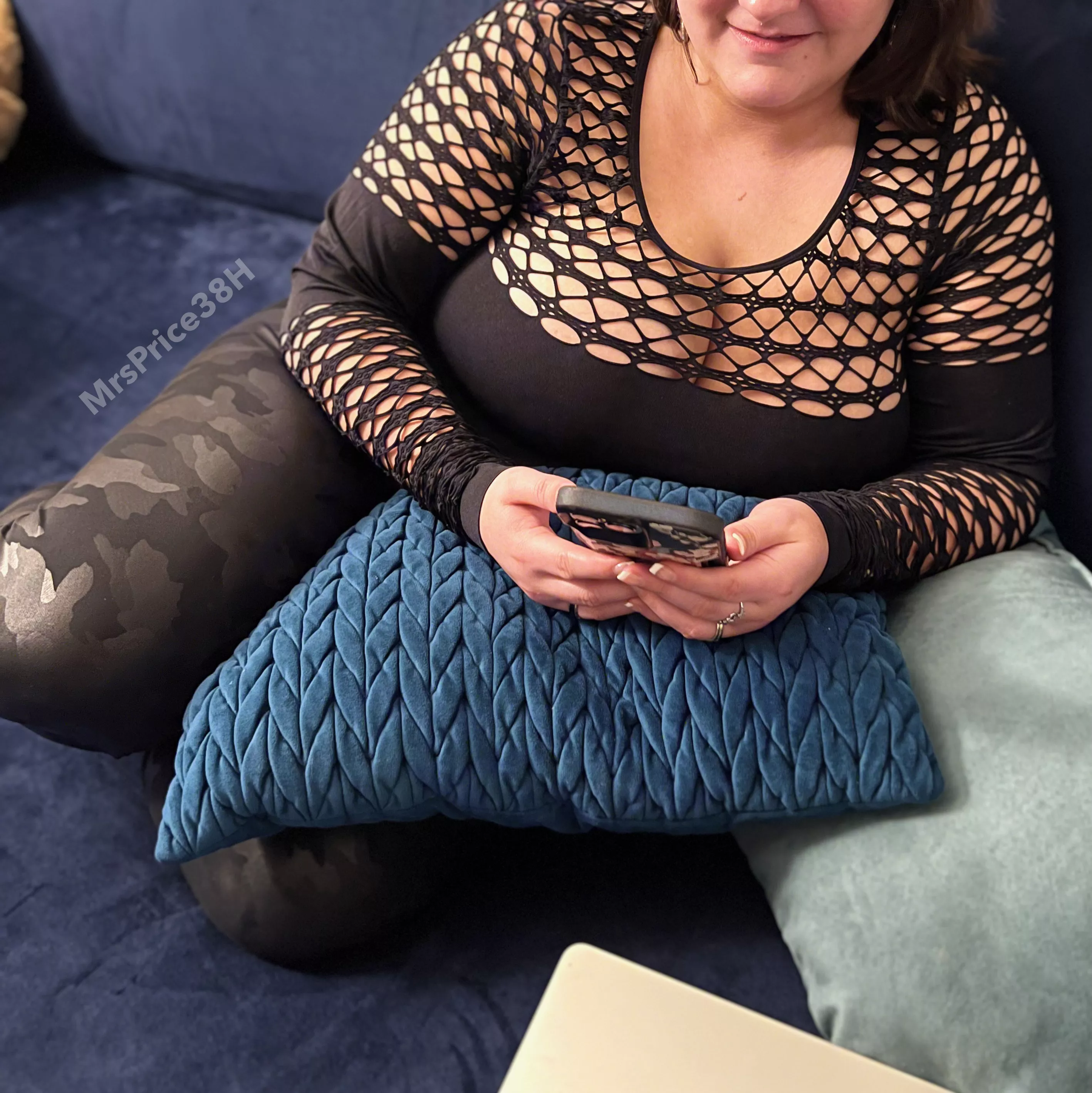 I love teasing hubby and his friends with my outfits and making it *so hard* for them to get anything done... except me, of course! 🤭