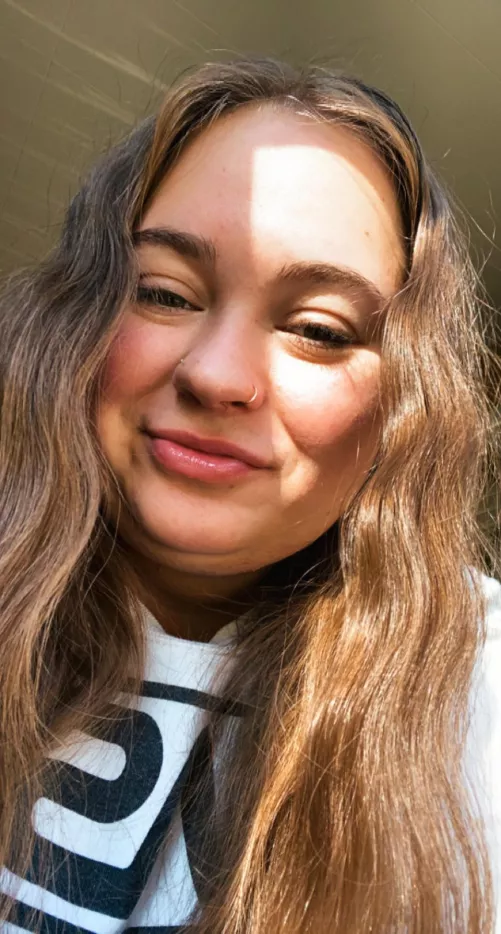 I never know what to say for a caption but I just hope you have a great day! 🥰