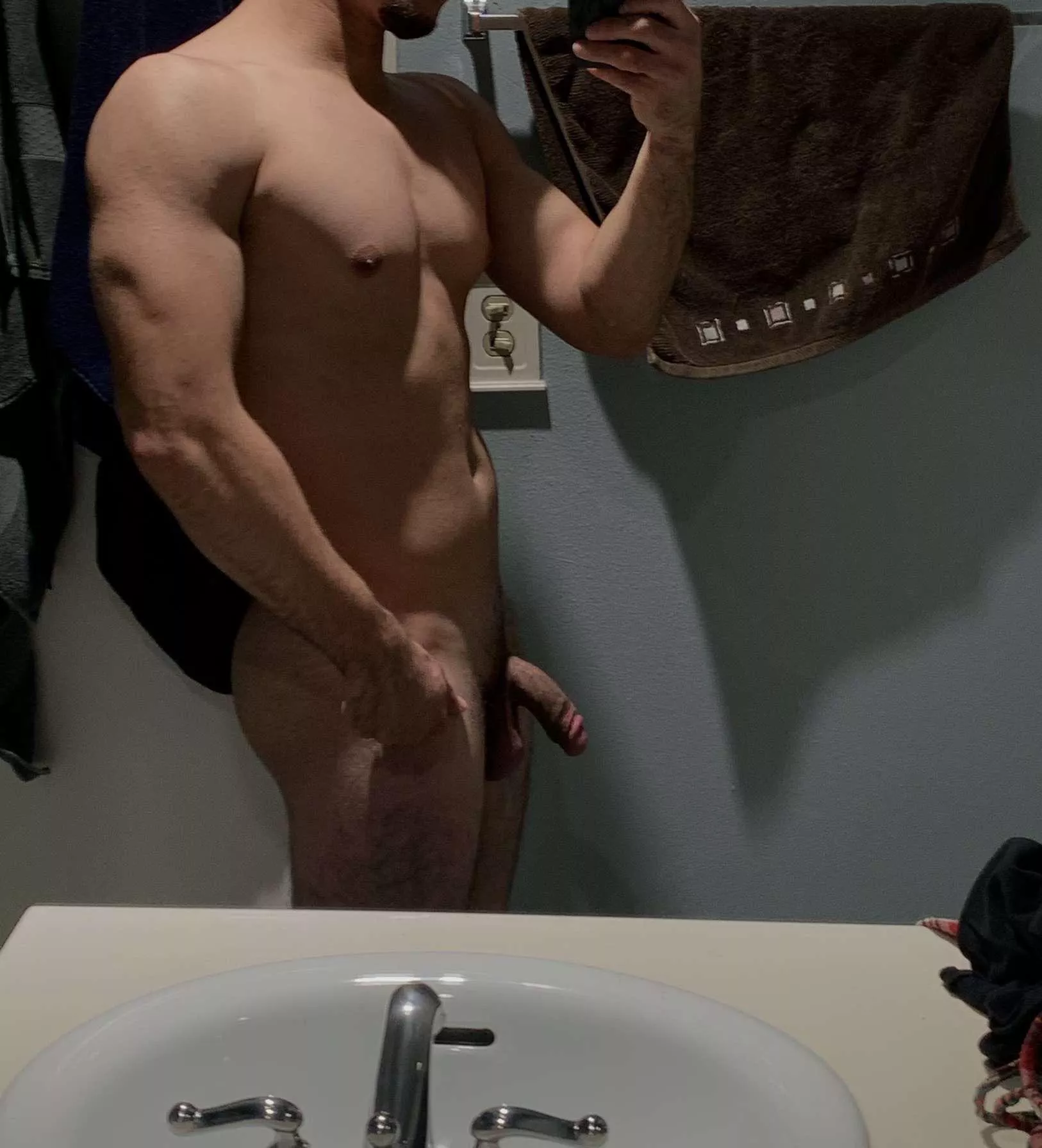 [M]