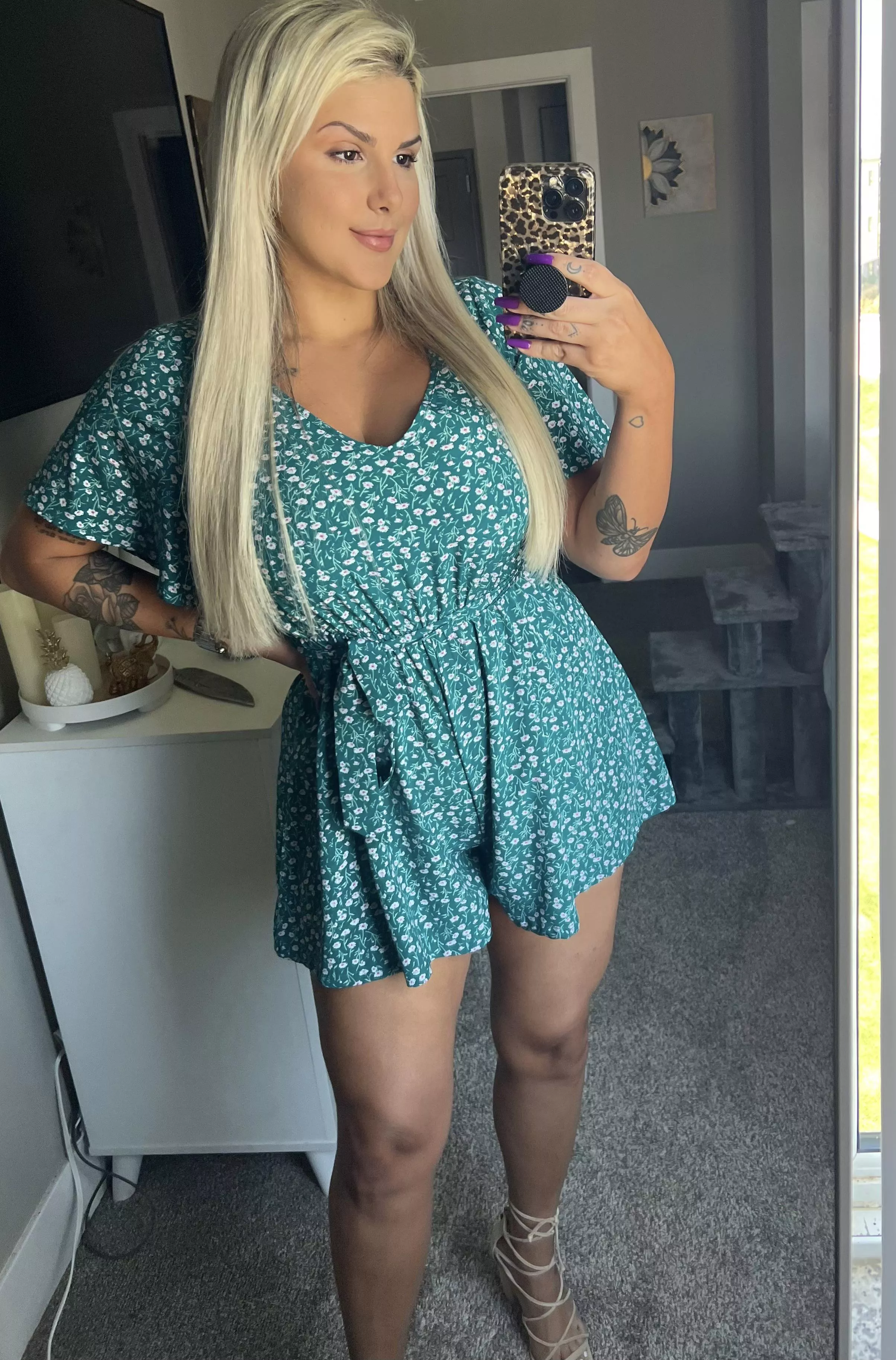 Mirror selfie before going to the mall