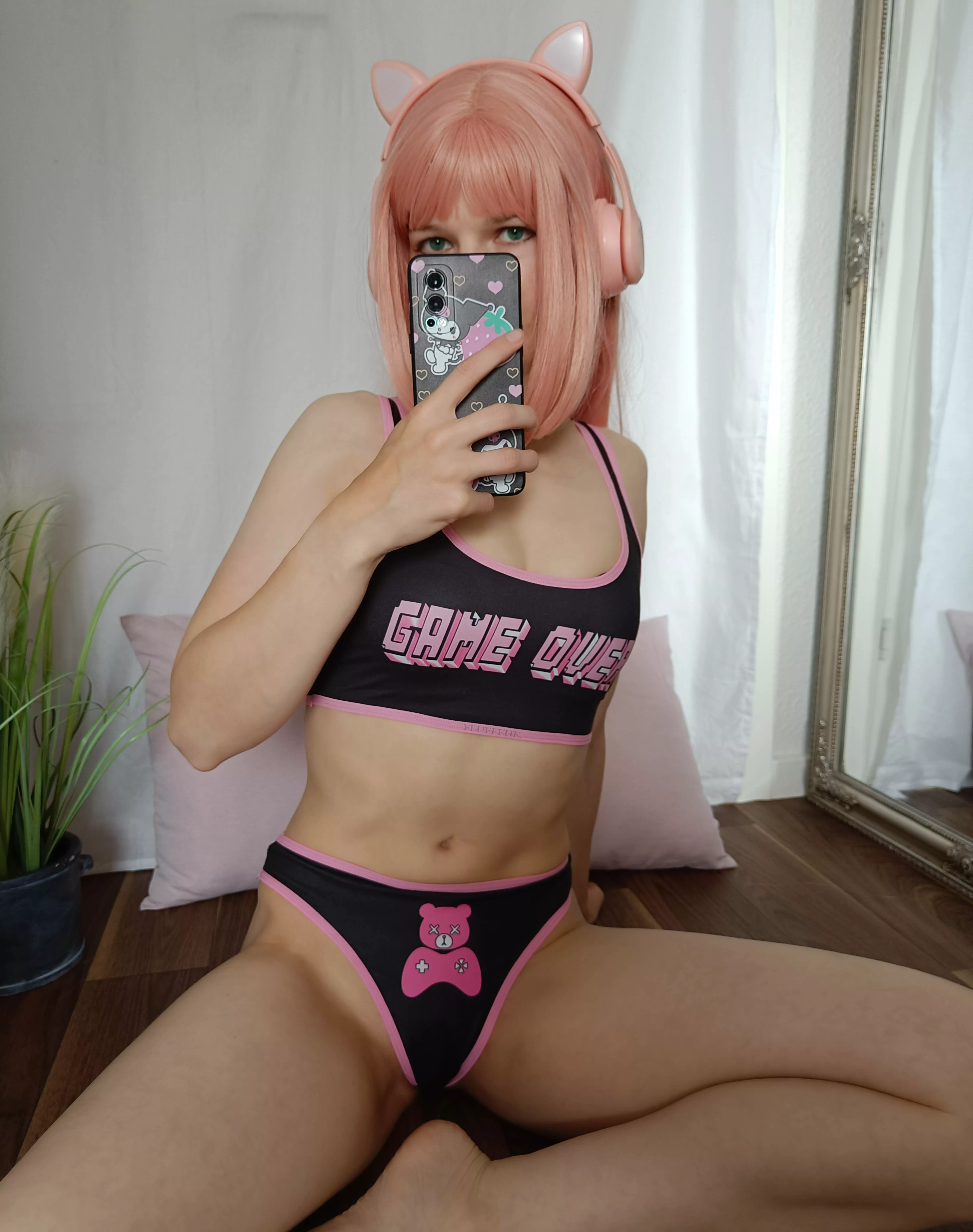 My gaming outfit 💕 Anyone wanna join?